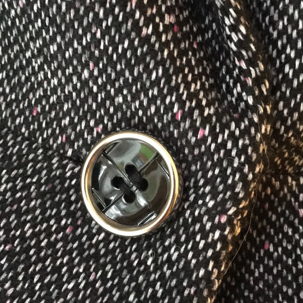 Like New The Limited Blazer - Picture 3 of 6
